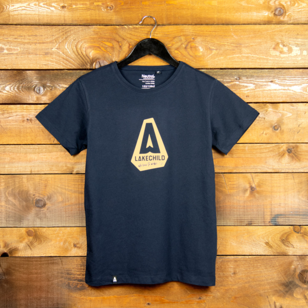 Motiv Logo Diamond Badge; Navy; LAKECHILD; T-Shirt; Wakeboarding; Wakeskate; Streetwear; Beachwear